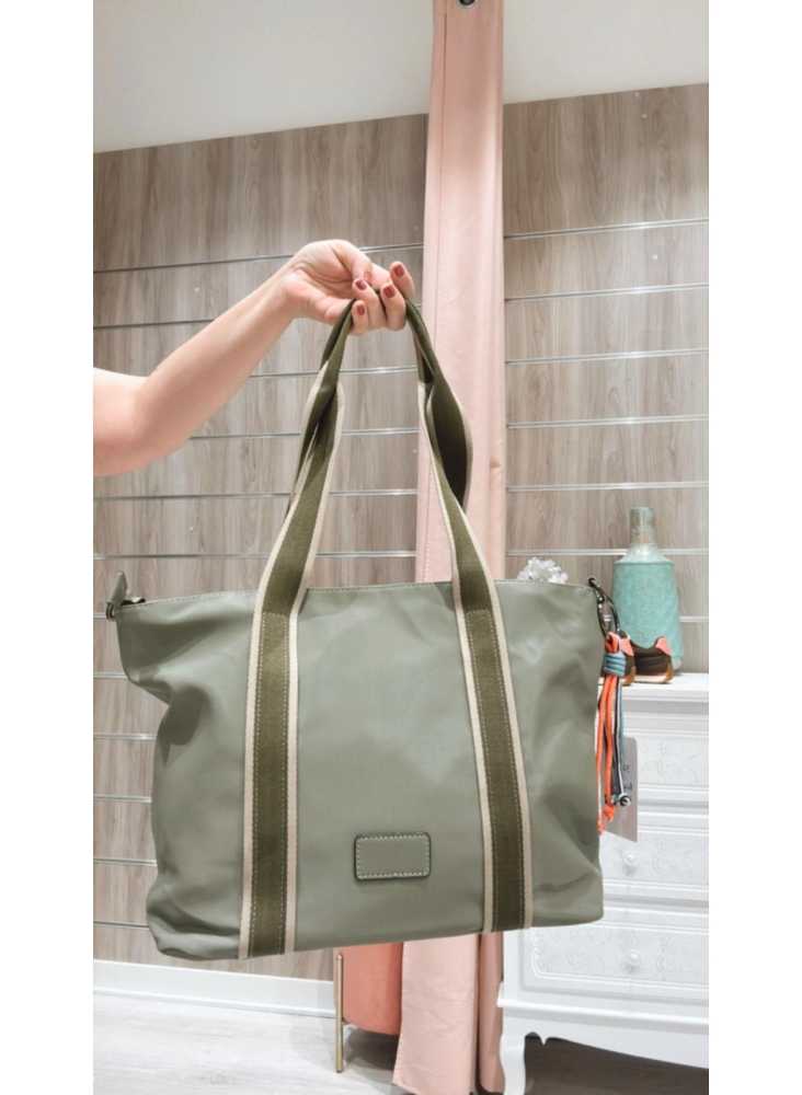 Bolso Helena kaki con asas de rayas en contraste.