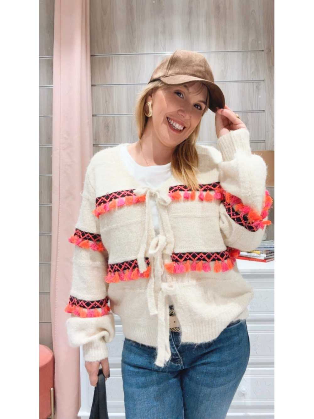 Chaqueta Indiana – Estilo boho con detalles únicos.