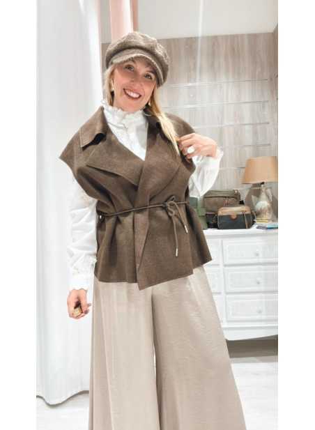 Chaleco Jimena – mezcla de lana y poliéster, elegancia y calidez para otoño/invierno 2025.