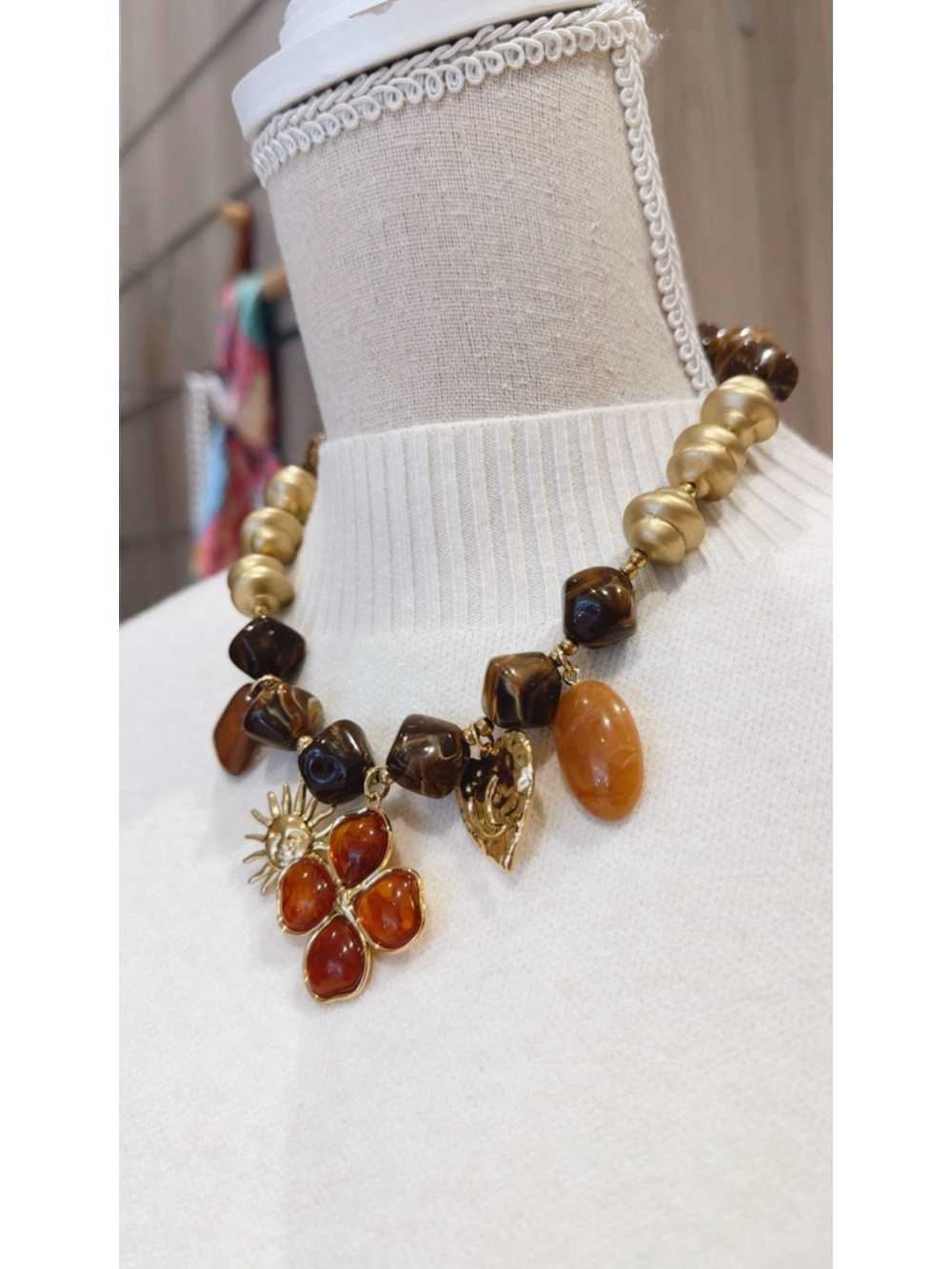 Collar Pilar