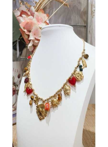 Collar Cora dorado con charms boho chic