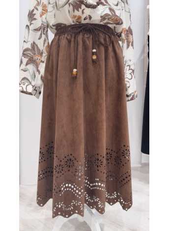 Detalle del calado en el bajo de la Falda Bianca