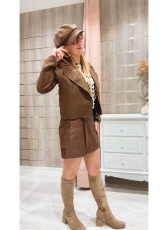 Detalle de textura y acabado cruzado de la Falda Pantalón Elisa