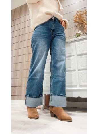 Vaquero Adriana Le Munir de tiro alto con vuelta ancha en el bajo